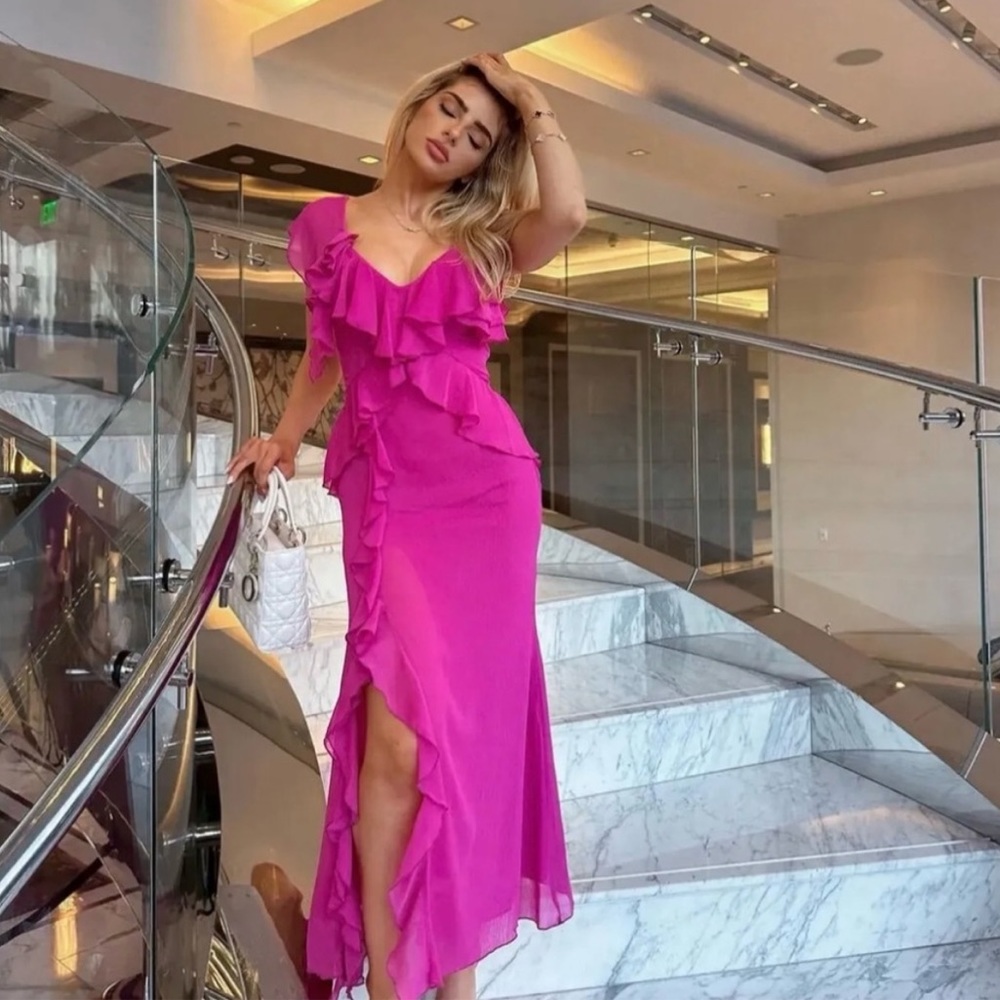 NWT Zara pink ruffled midi dress